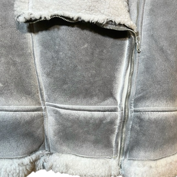 Grey Faux Shearling Sherpa Fleece Vest Asymmetrical Zipper Size Small by Nicole - Picture 7 of 16
